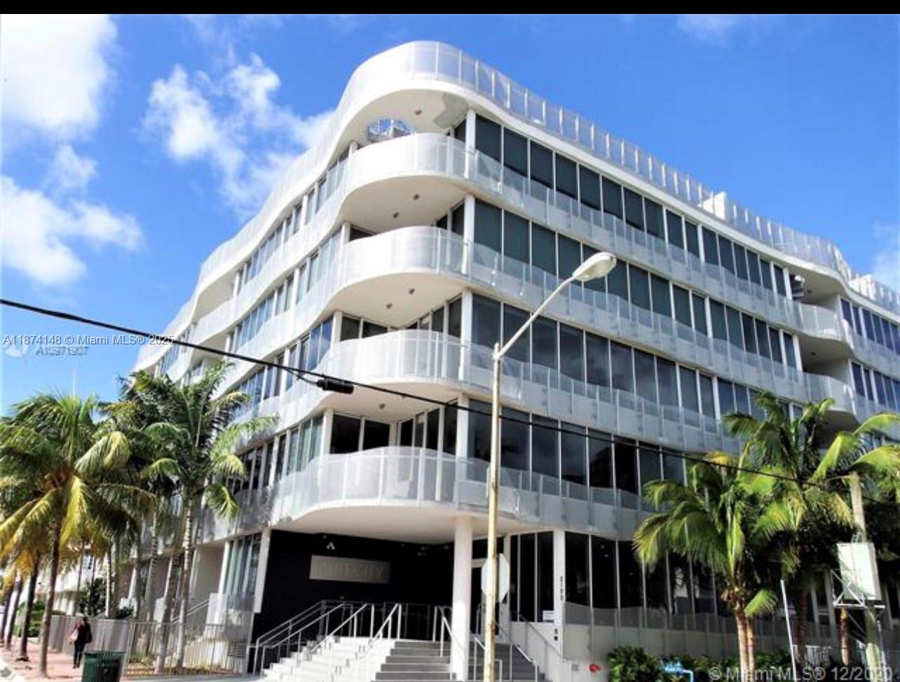 Beautifully and uniquely renovated unit in one of the most desirable locations in Miami Beach. 10' ceiling. 1 BDR, 1.5 Bath, with designer finishes. Located steps from Lincoln Road and the beach. Italian State-of-the-art kitchen with Bosh stainless steel appliances. Direct views over Collins Park! Boutique building ARTECITY offers a fitness center, media room, two Pools, 24-hour security and complimentary valet parking. One block from the Beach with LOUNGE CHAIR and UMBRELLA on 21st Beach included as part of this Unique great building. Enjoy the Miami Beach lifestyle. Small pet OK. Fully furnished. Includes Internet. Motorcycle and bicycle storage. Tenant occupied; at least 24 hours' notice.