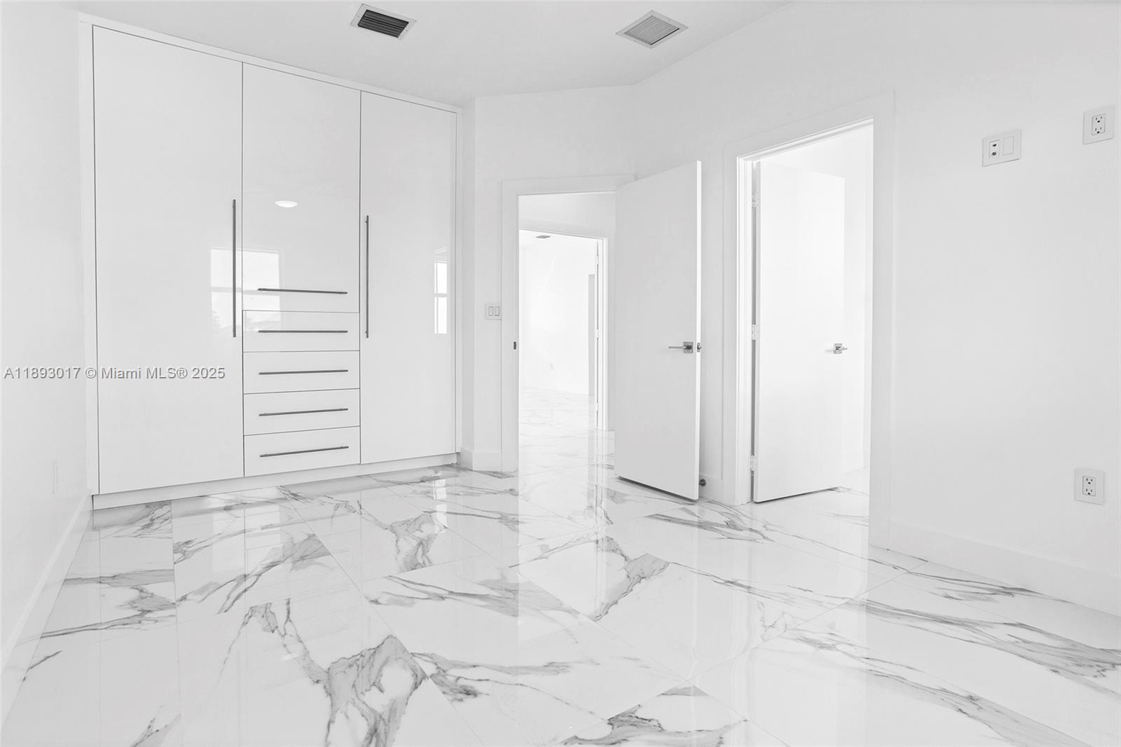 DEER CREEK ESTATES - Residential Lease