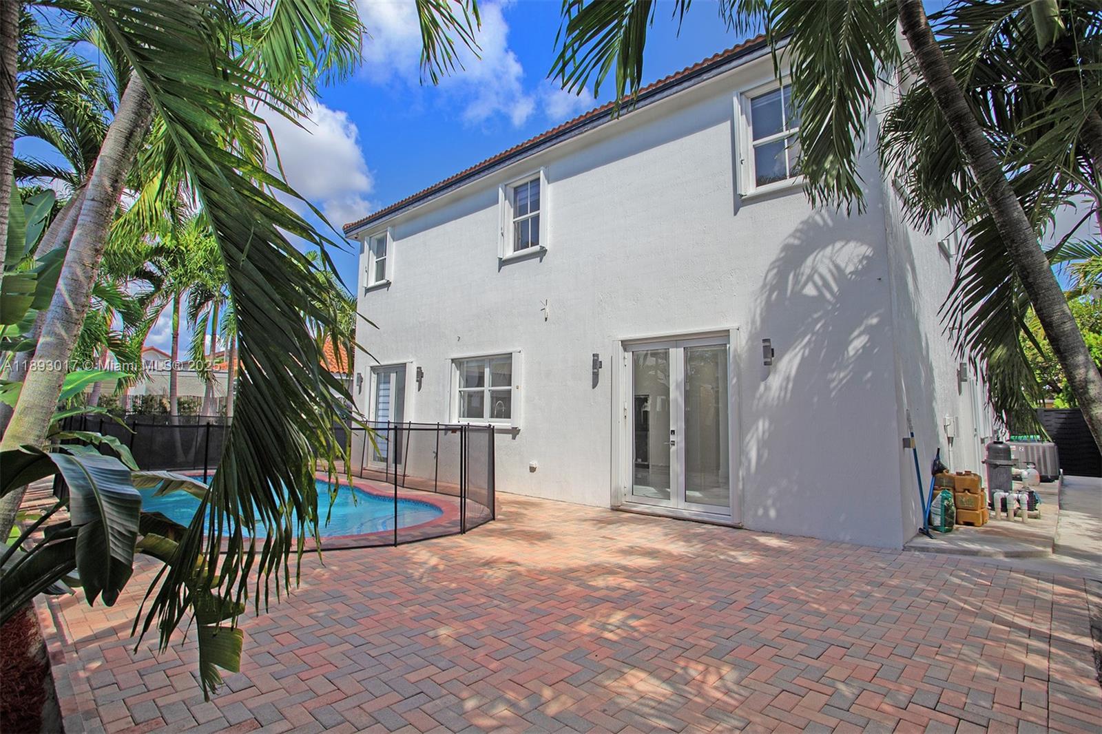 DEER CREEK ESTATES - Residential Lease