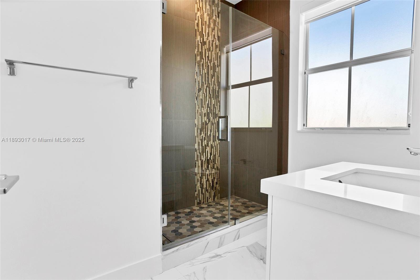 DEER CREEK ESTATES - Residential Lease