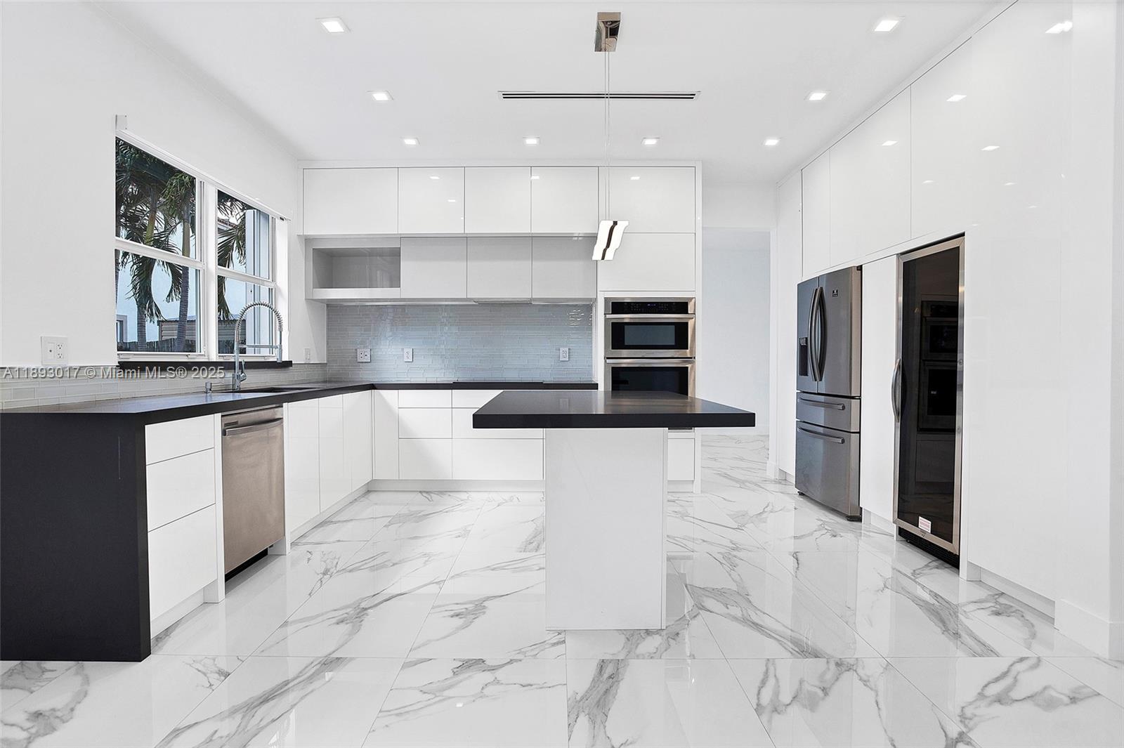 DEER CREEK ESTATES - Residential Lease