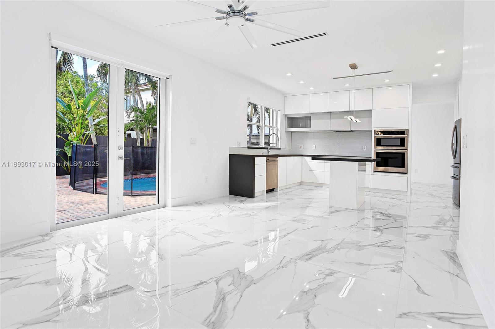 DEER CREEK ESTATES - Residential Lease