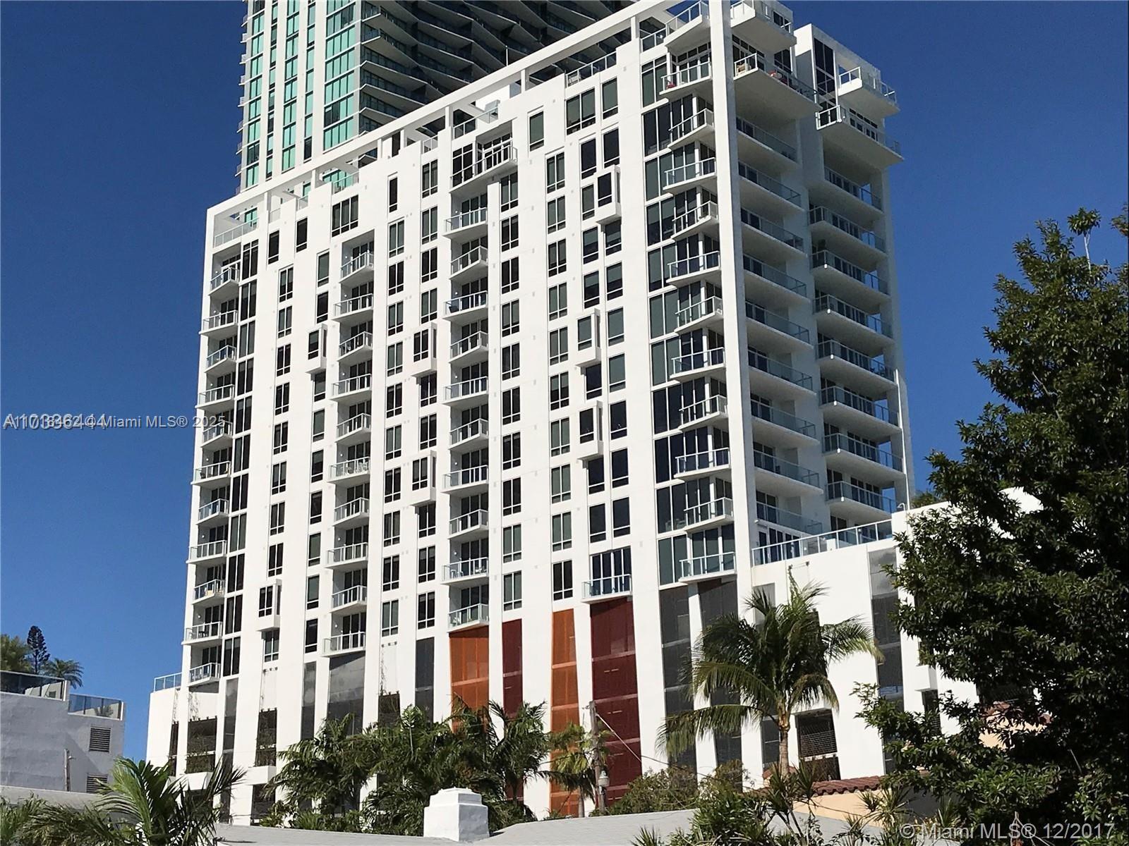 THE CRIMSON CONDO - Residential