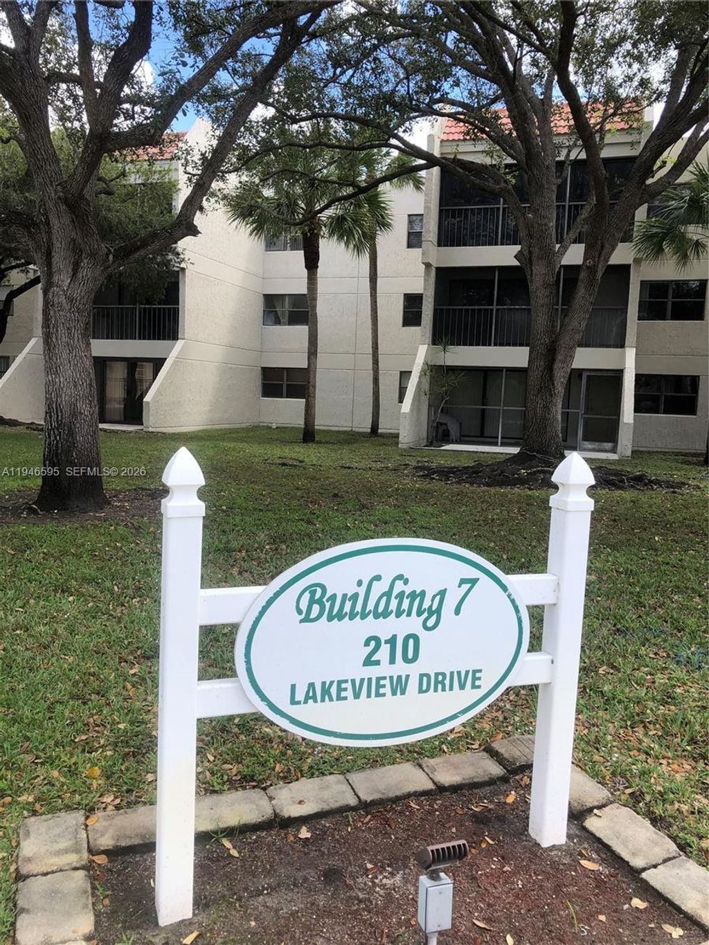 Photo of 210 Lakeview Dr #207, Weston, FL 33326 (MLS # A11946595)