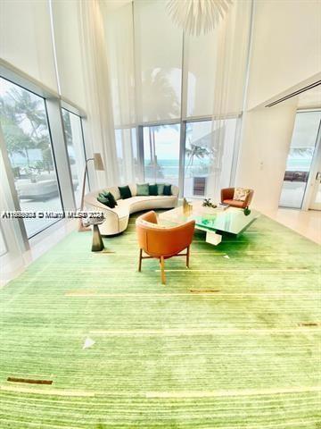 JADE SIGNATURE CONDO - Residential