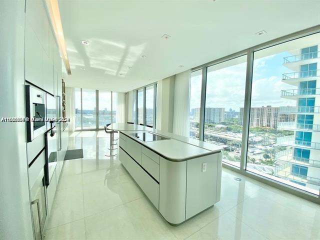 JADE SIGNATURE CONDO - Residential