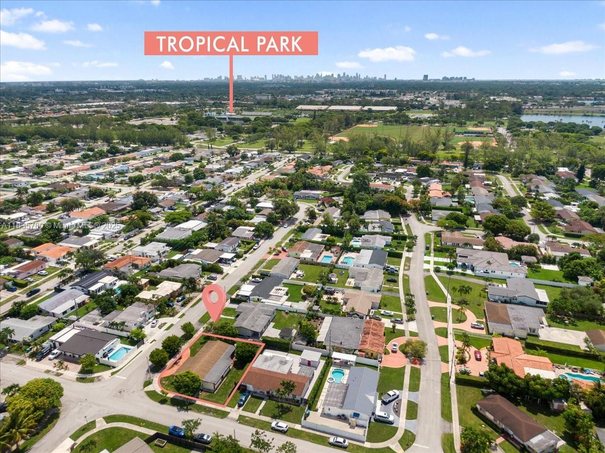 8370 SW 46th St, Miami, FL, 33155/$719,000 2 8370 SW 46th St