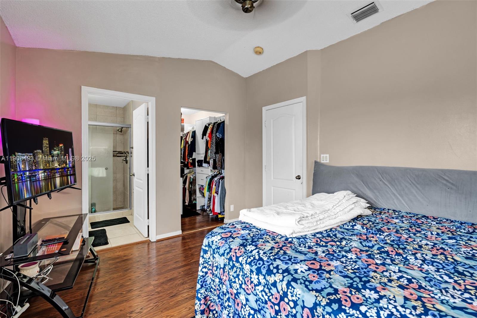 SIERRA RIDGE CONDO H - Residential