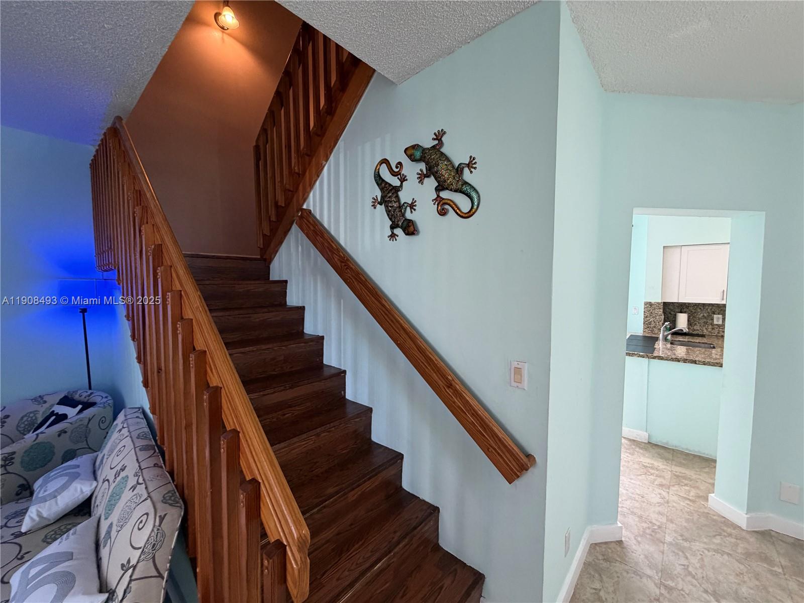 SIERRA RIDGE CONDO H - Residential