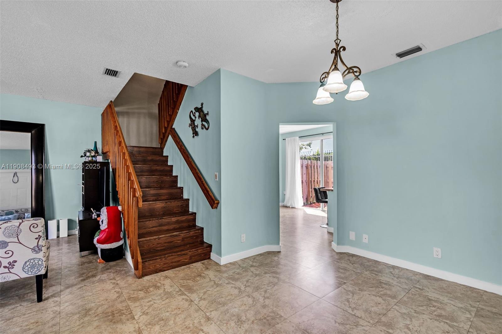 SIERRA RIDGE CONDO H - Residential