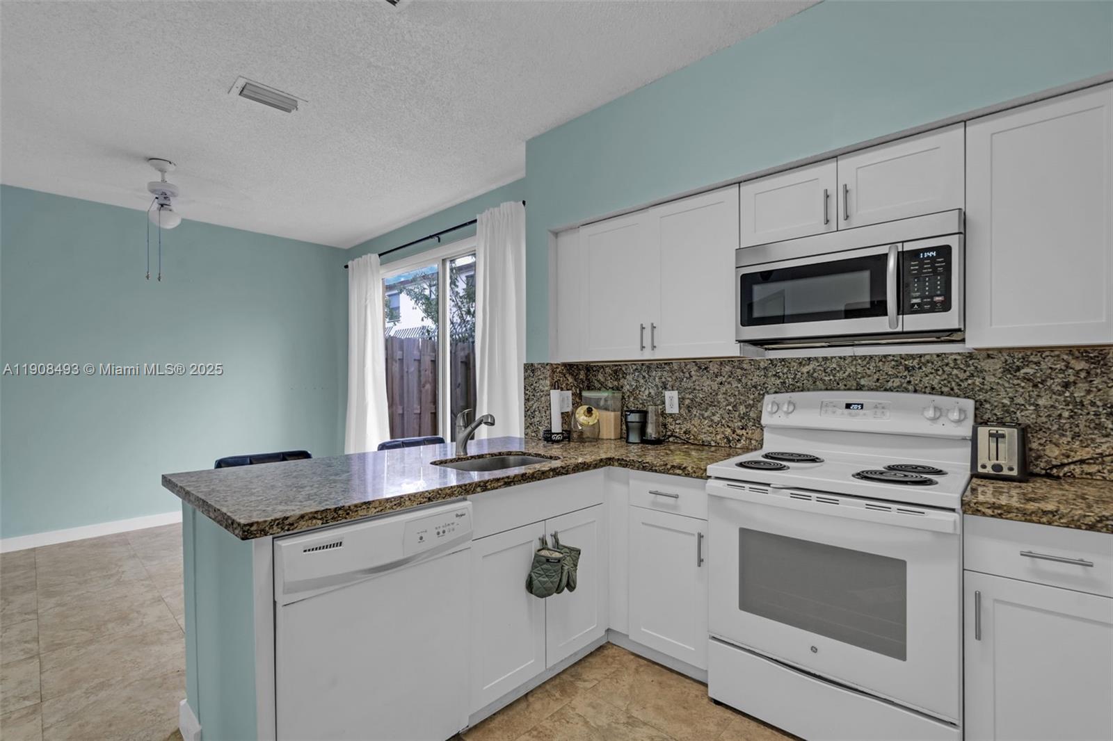 SIERRA RIDGE CONDO H - Residential