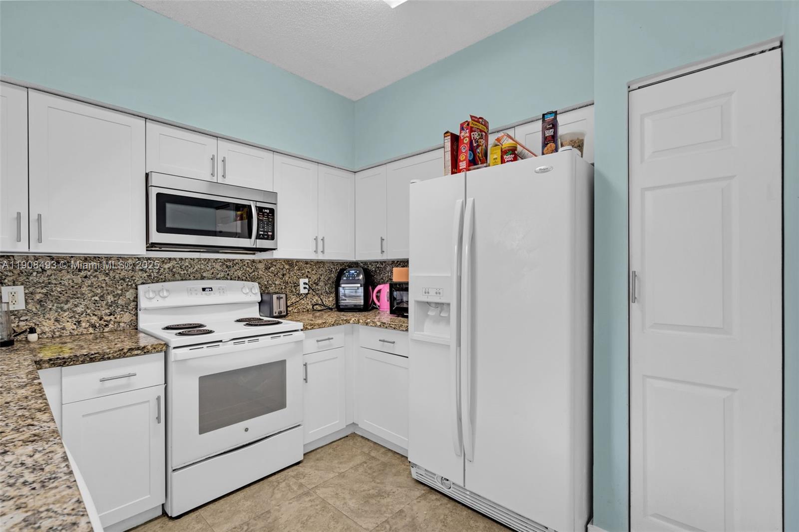 SIERRA RIDGE CONDO H - Residential