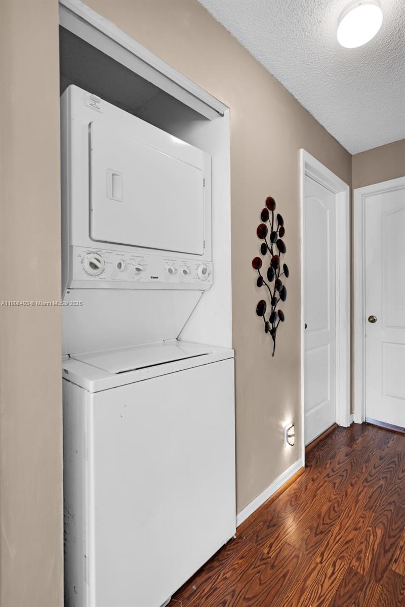 SIERRA RIDGE CONDO H - Residential