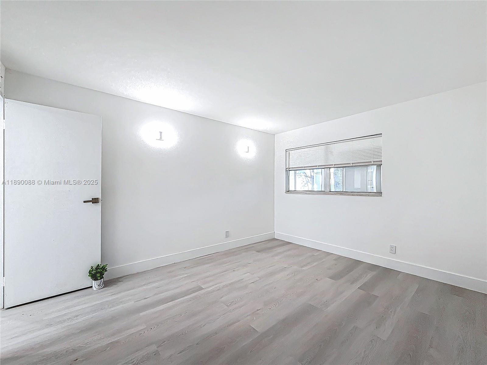 KINGS POINT MONACO CONDOS - Residential