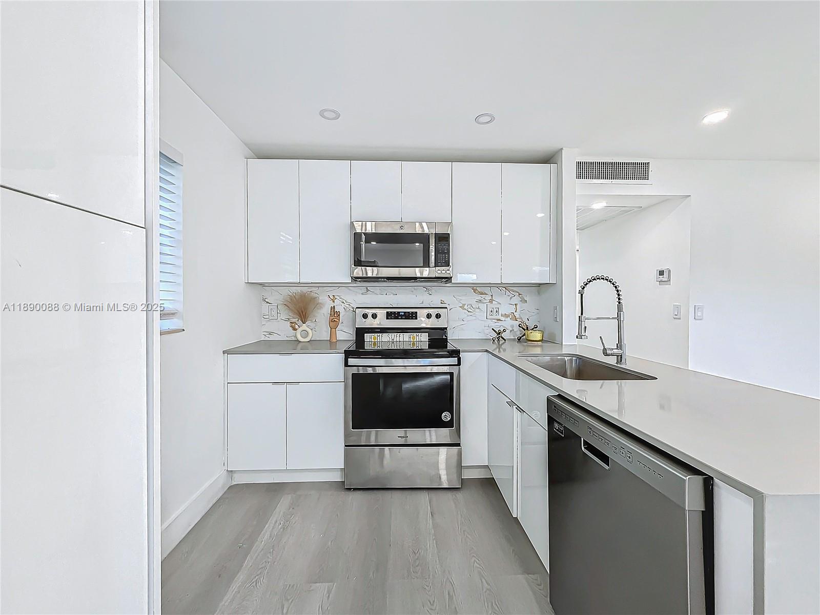 KINGS POINT MONACO CONDOS - Residential