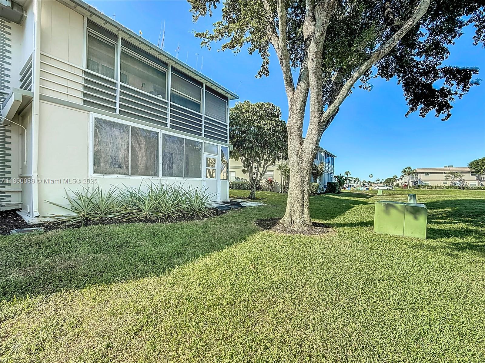 KINGS POINT MONACO CONDOS - Residential