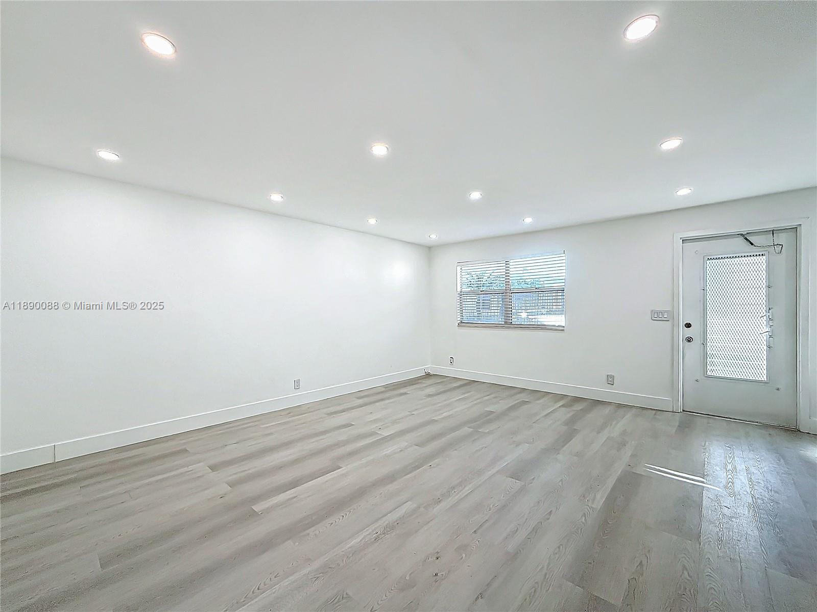 KINGS POINT MONACO CONDOS - Residential