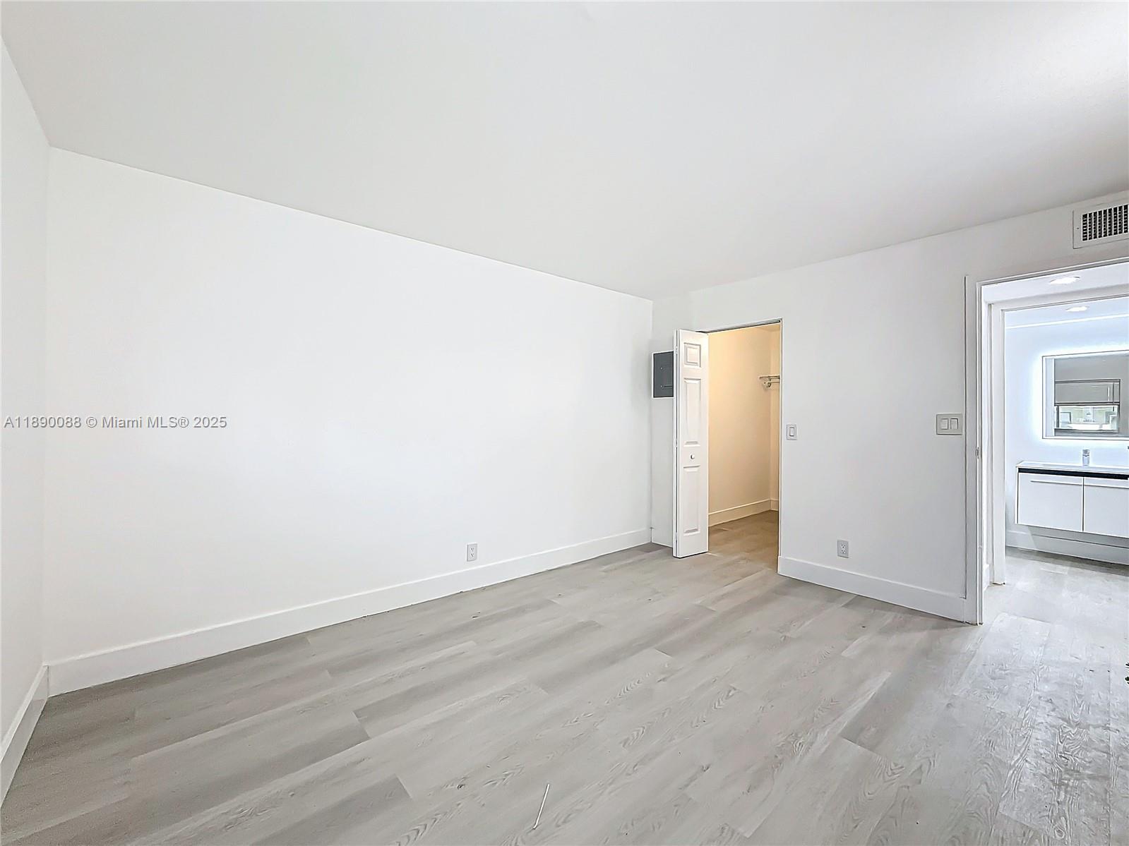 KINGS POINT MONACO CONDOS - Residential