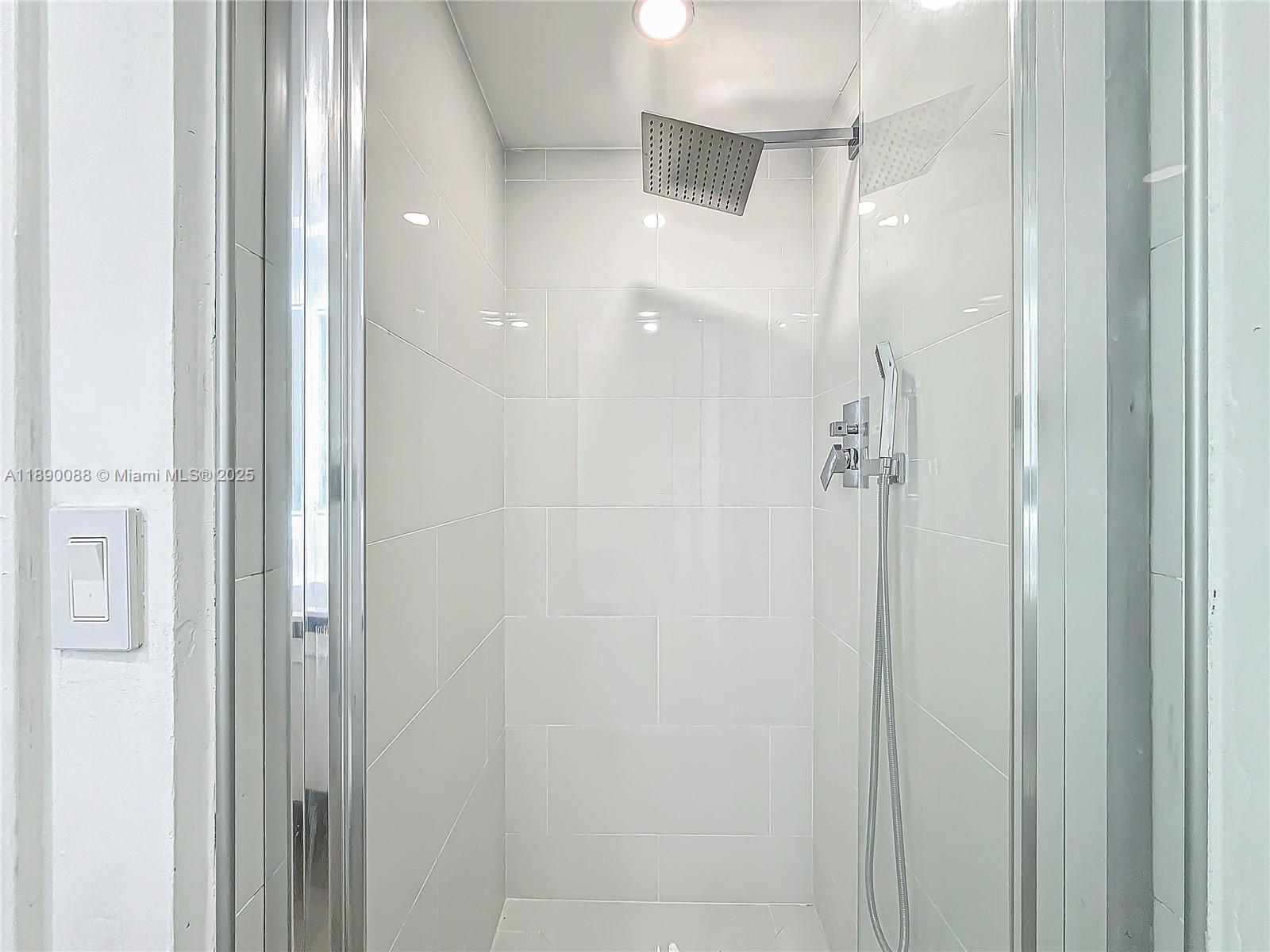 KINGS POINT MONACO CONDOS - Residential