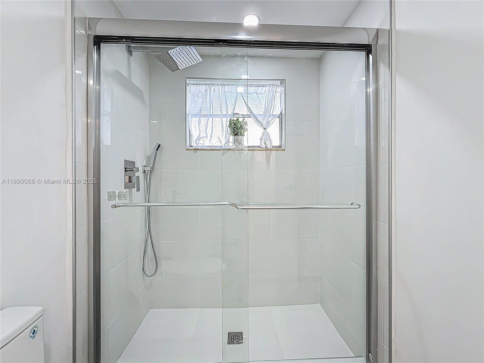 KINGS POINT MONACO CONDOS - Residential