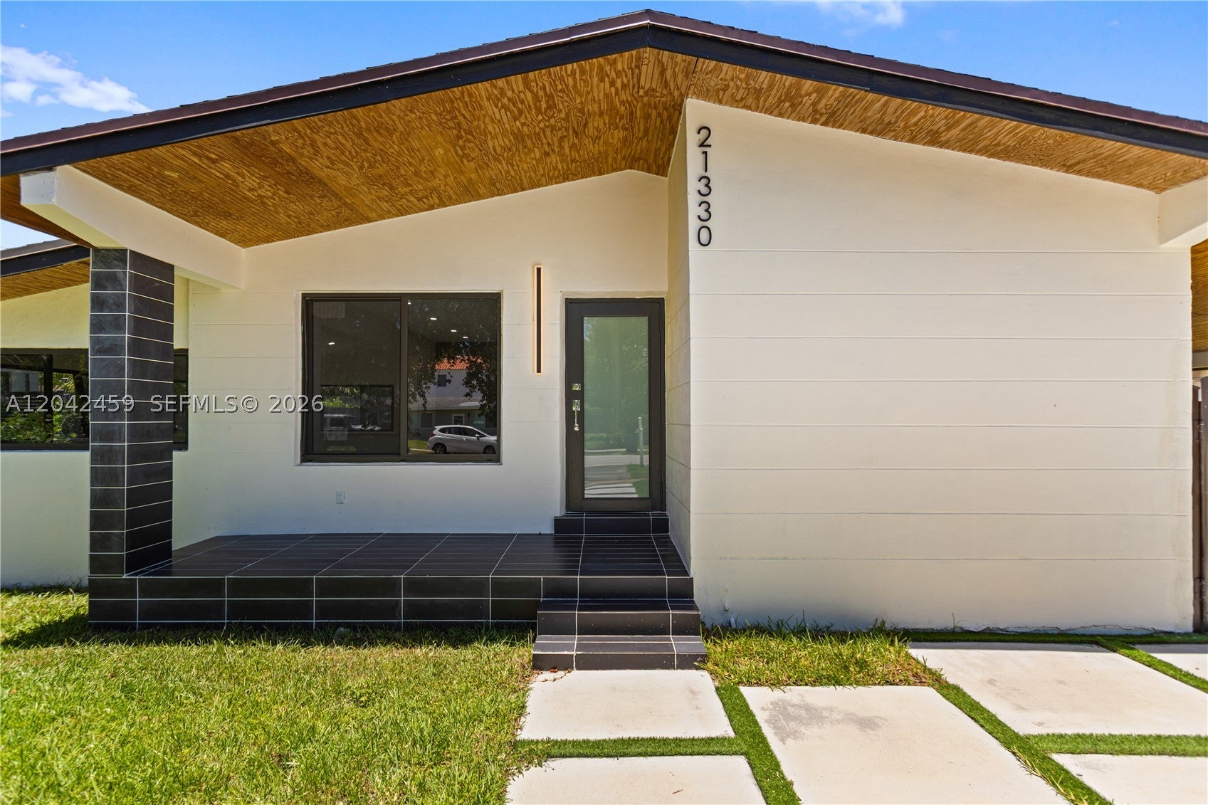 21330 NE 26 AV