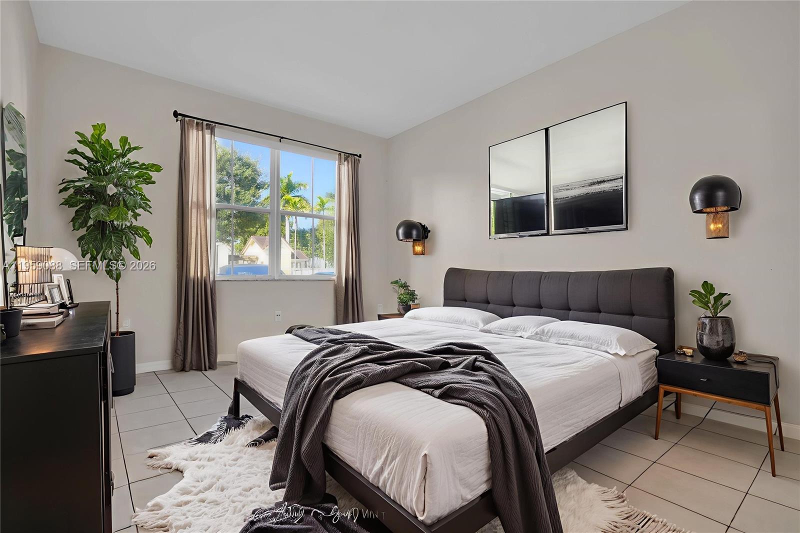 CENTURY PARK CONDO - Residential