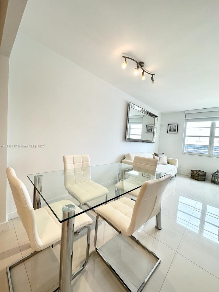 100 Lincoln Rd 1406
