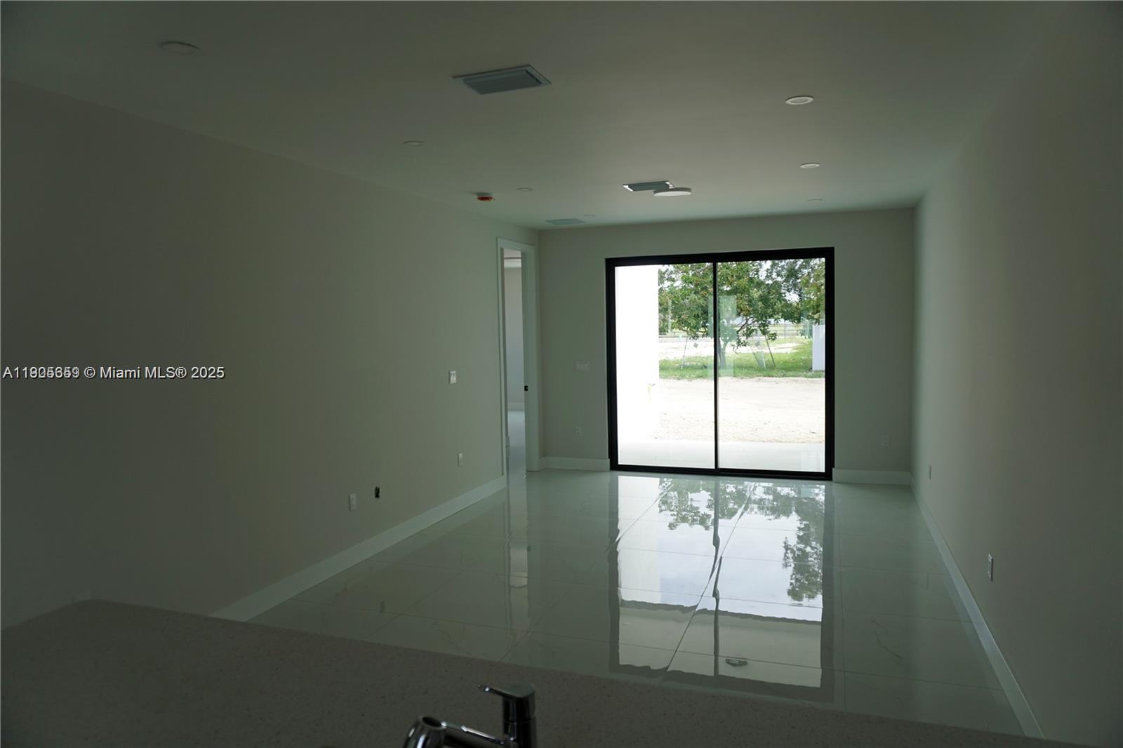 OAK SHIRE HOMES - Residential