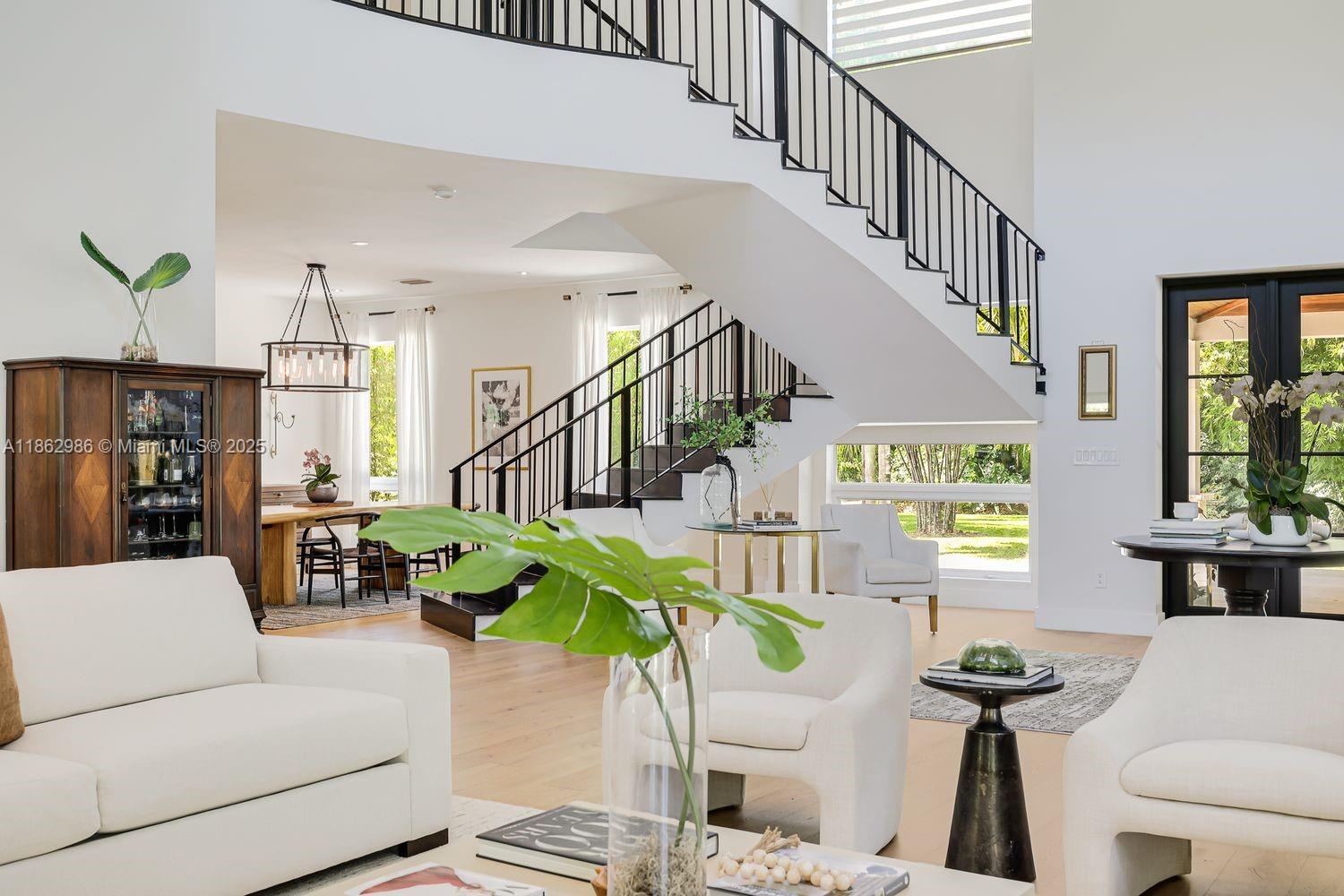 PARADISE GROVE - Residential