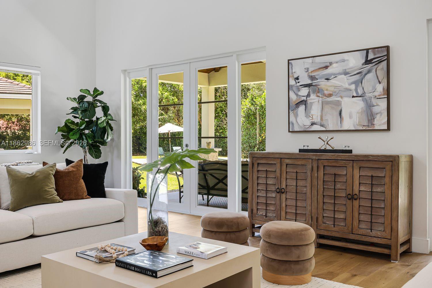 PARADISE GROVE - Residential