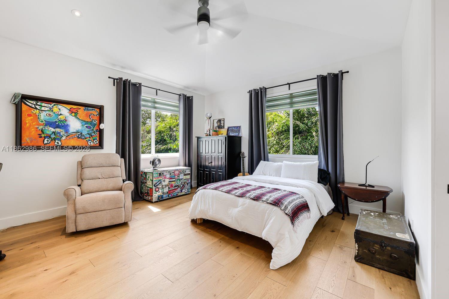 PARADISE GROVE - Residential