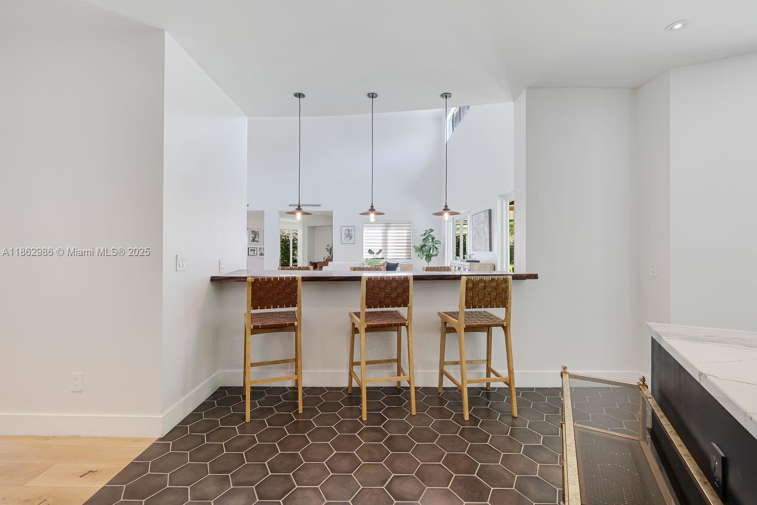 PARADISE GROVE - Residential