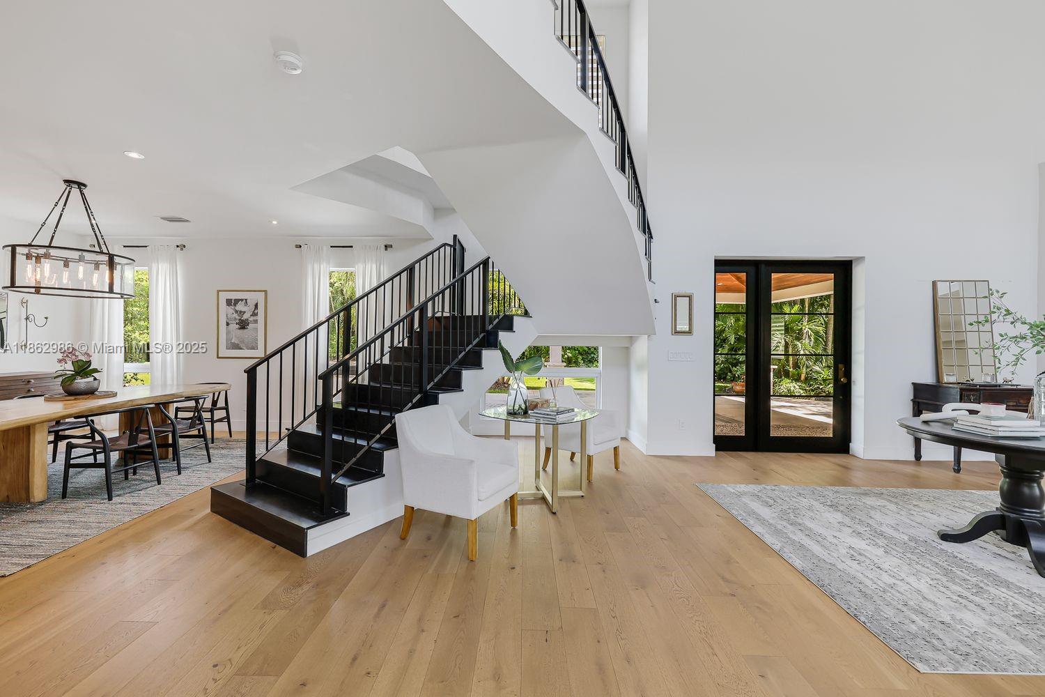 PARADISE GROVE - Residential