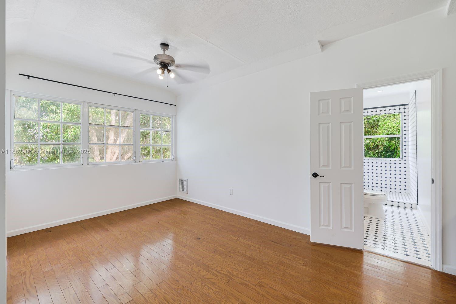 PARADISE GROVE - Residential