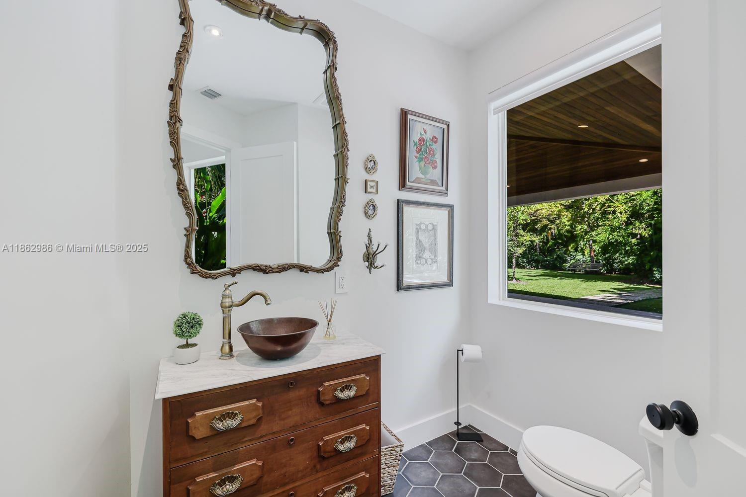 PARADISE GROVE - Residential