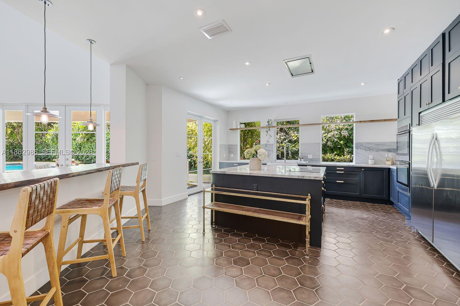 PARADISE GROVE - Residential