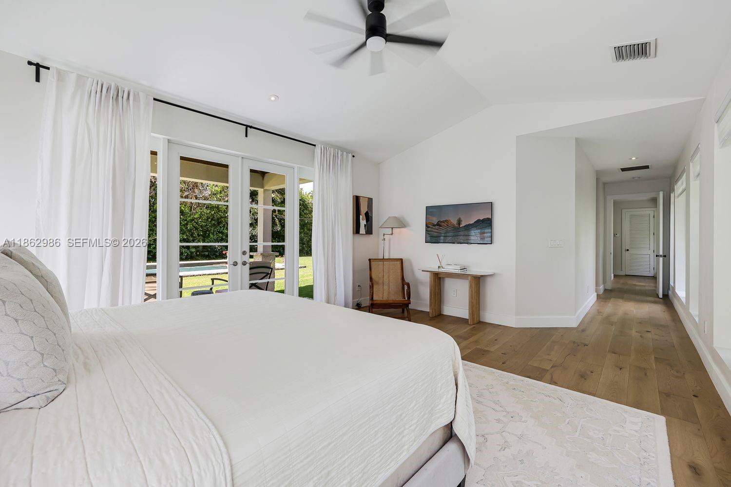 PARADISE GROVE - Residential