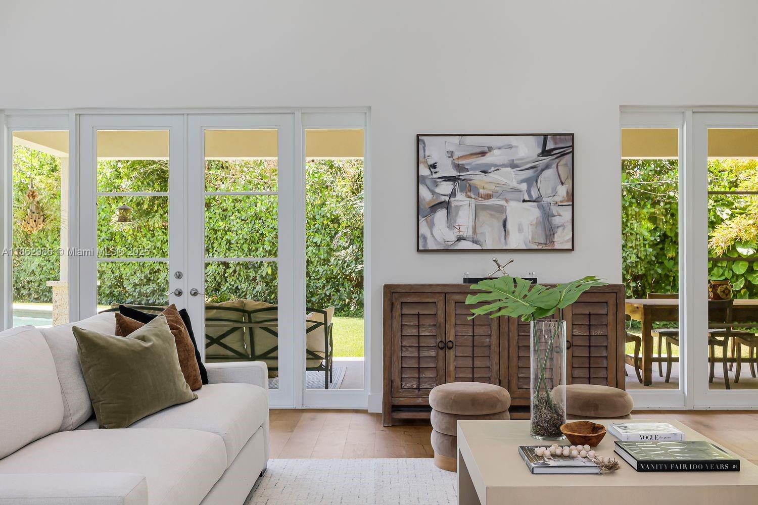 PARADISE GROVE - Residential