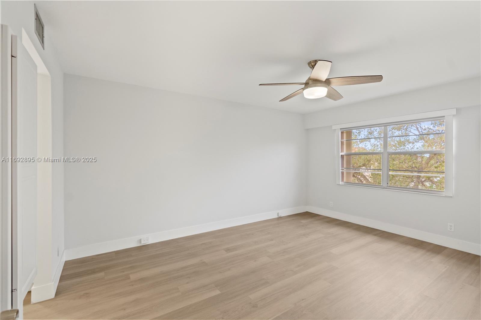 CAMBRIDGE AT CENTURY - Residential