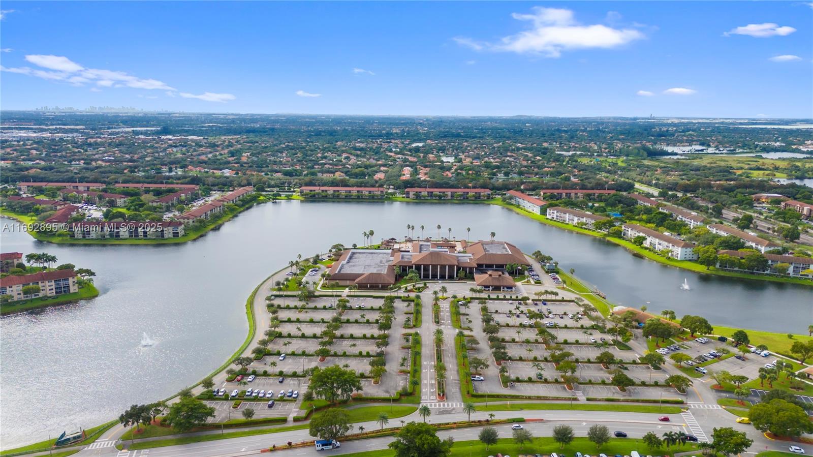 CAMBRIDGE AT CENTURY - Residential