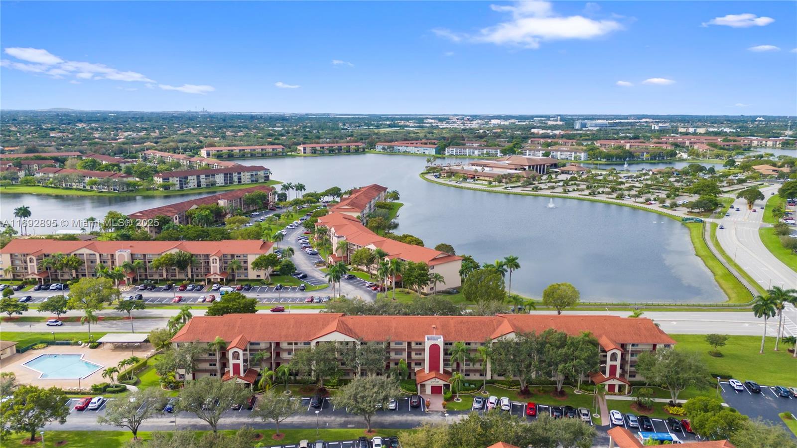 CAMBRIDGE AT CENTURY - Residential