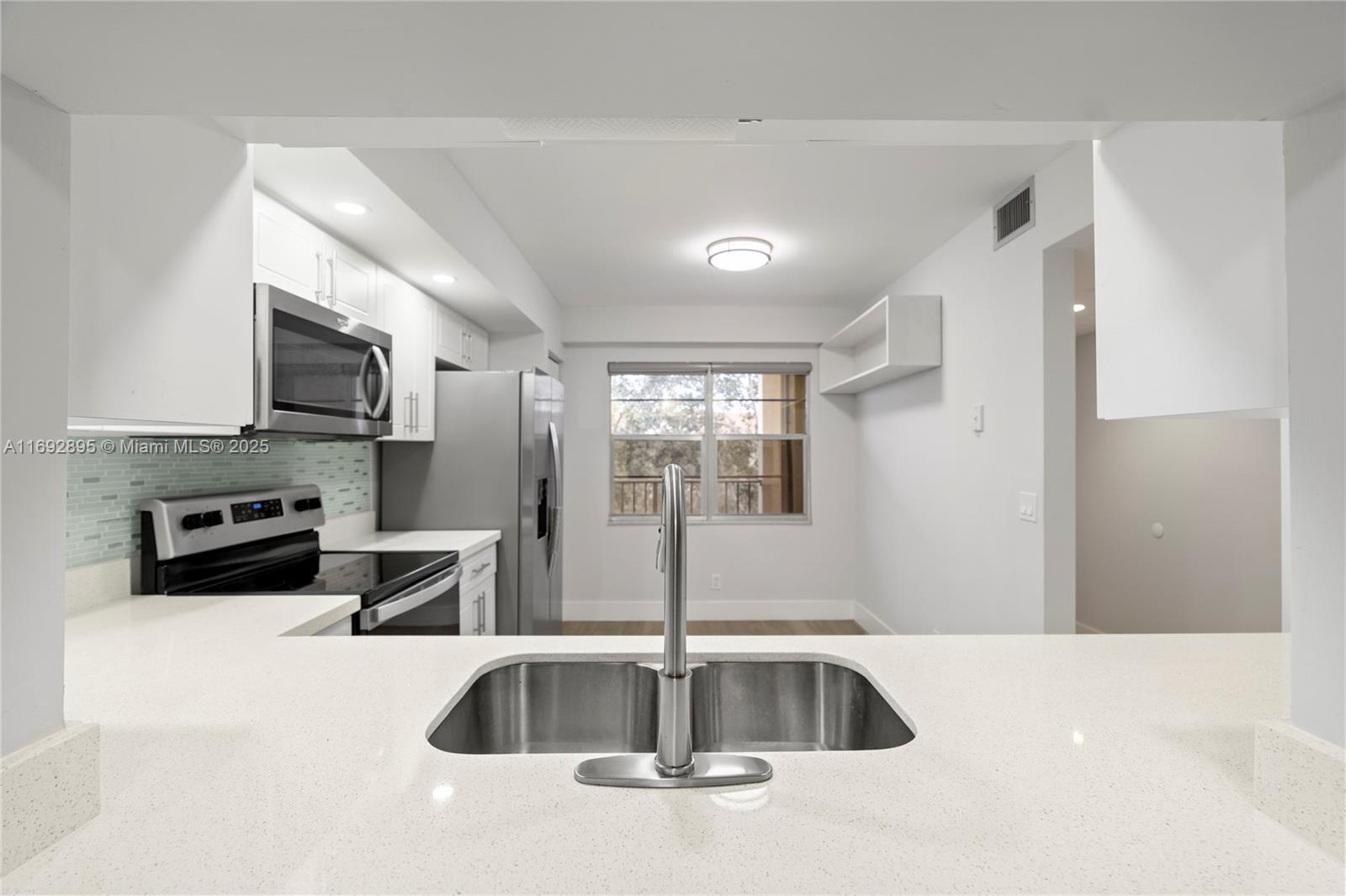 CAMBRIDGE AT CENTURY - Residential