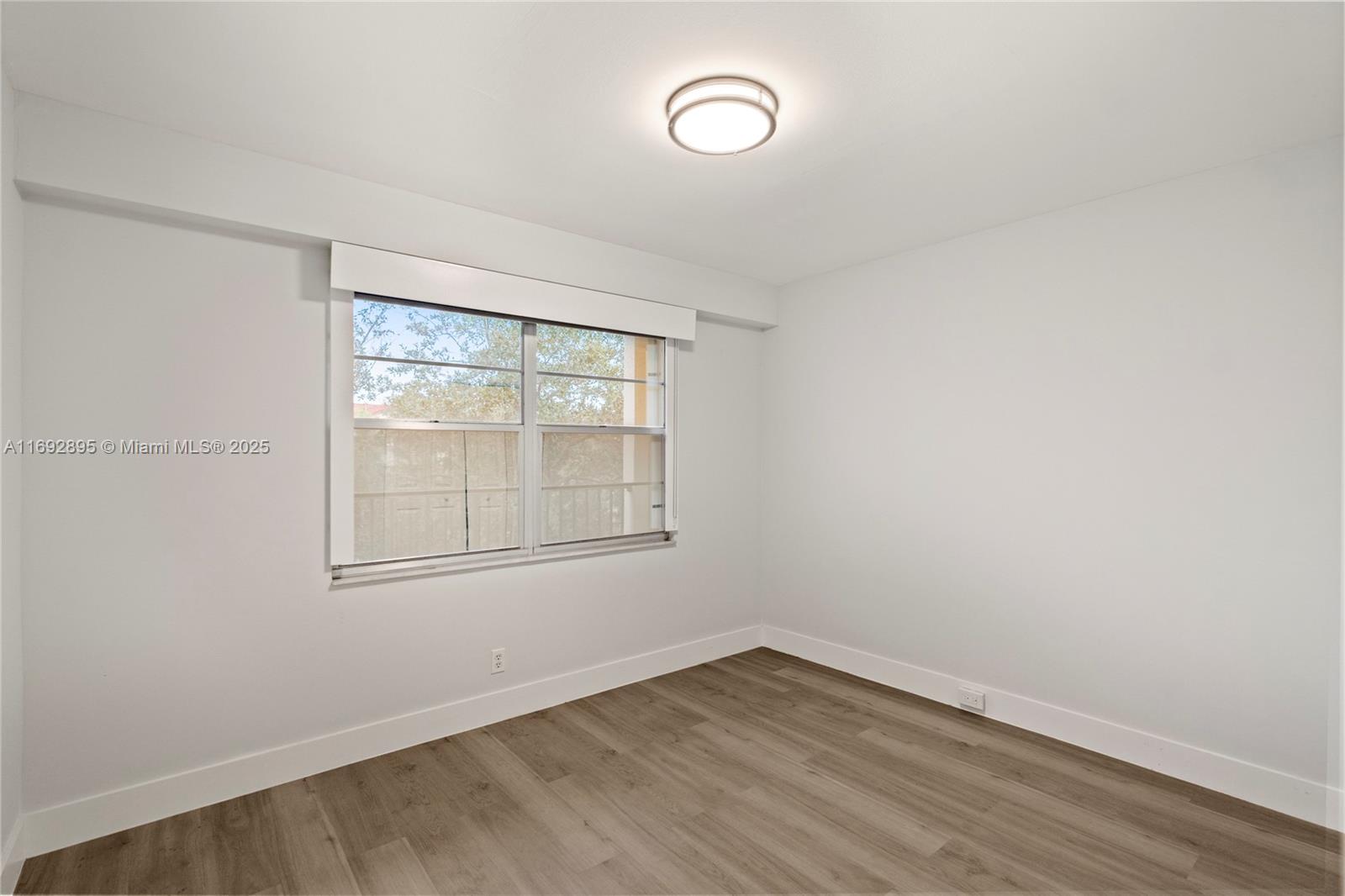 CAMBRIDGE AT CENTURY - Residential
