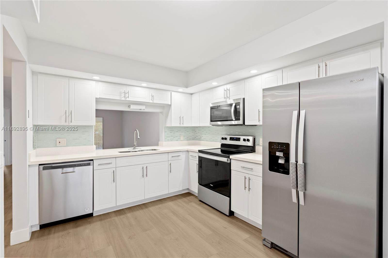 CAMBRIDGE AT CENTURY - Residential