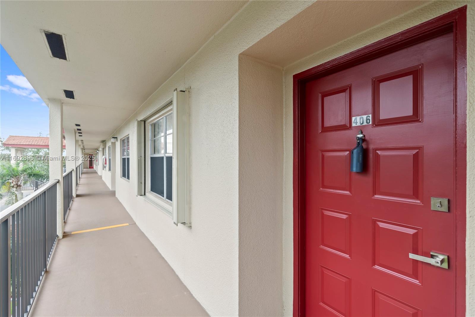 CAMBRIDGE AT CENTURY - Residential