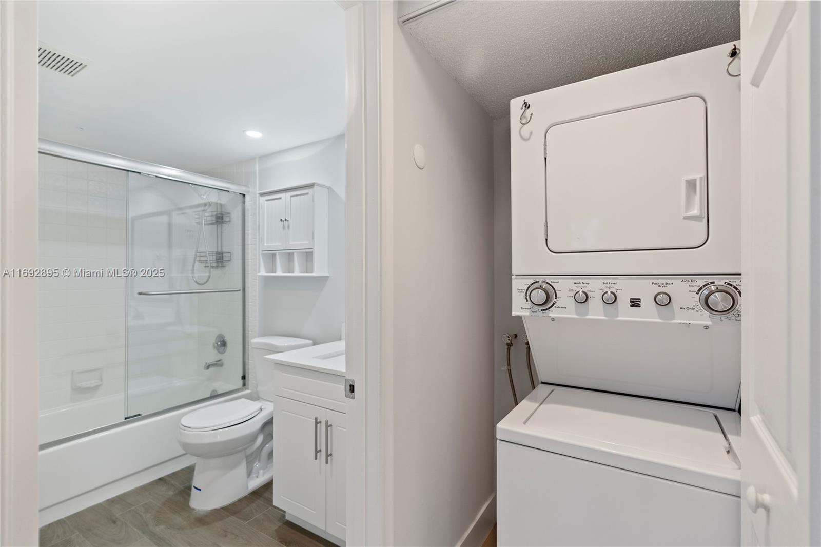 CAMBRIDGE AT CENTURY - Residential