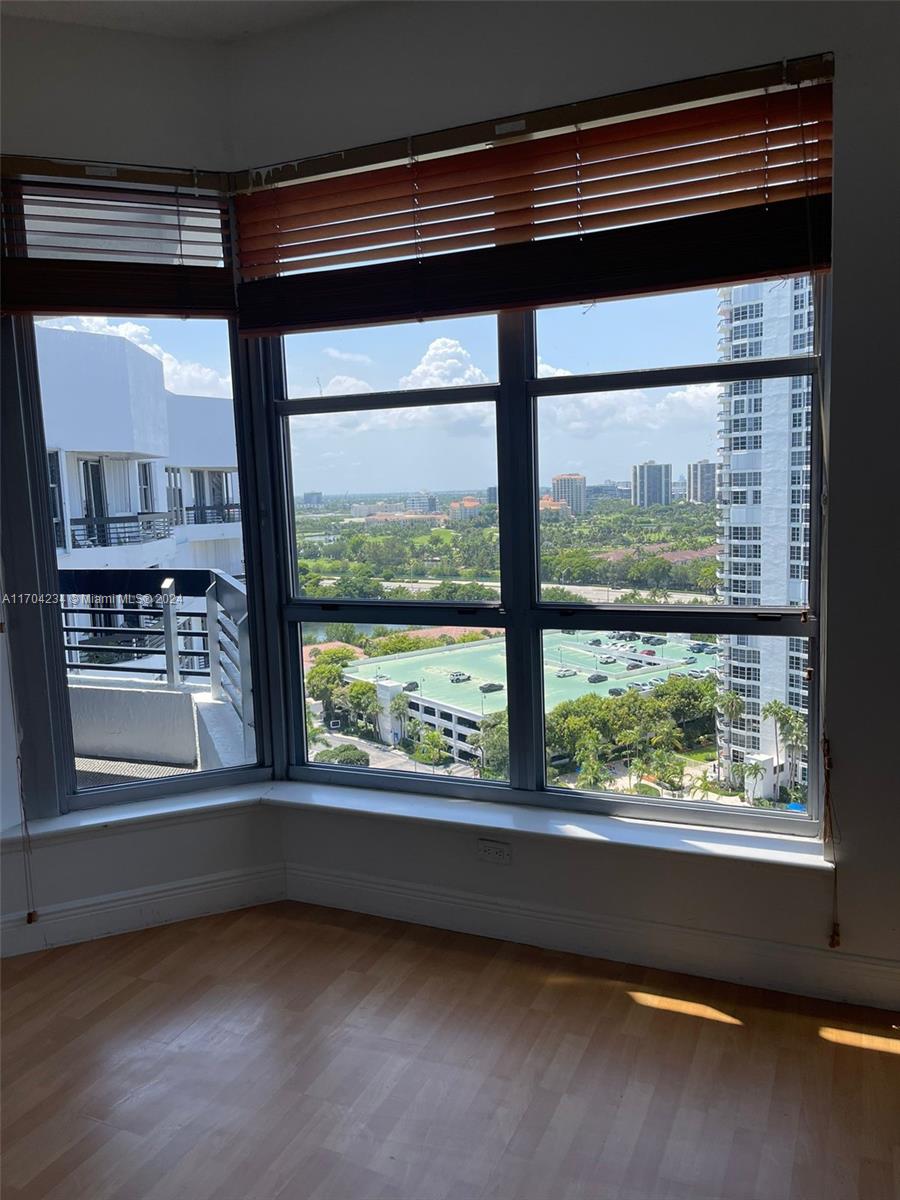 MYSTIC POINTE CONDO NO ON - Residential