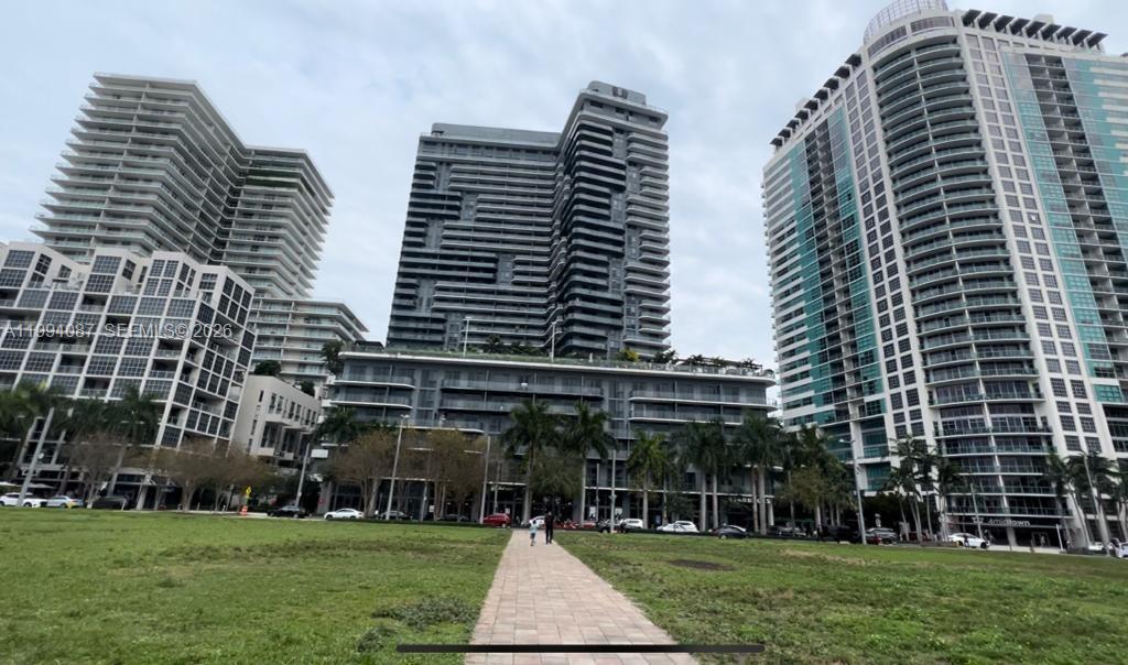 3401 MIDTOWN CONDO - Residential Lease