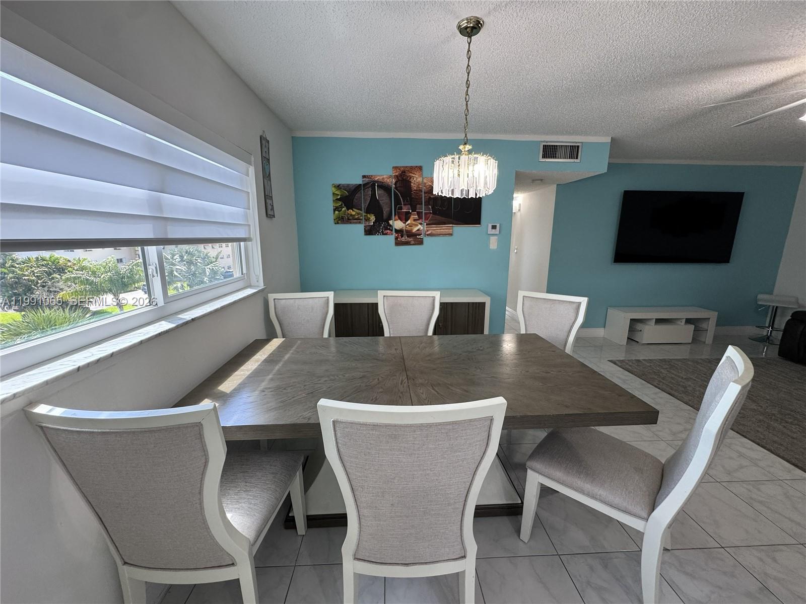 5300 Washington St V407