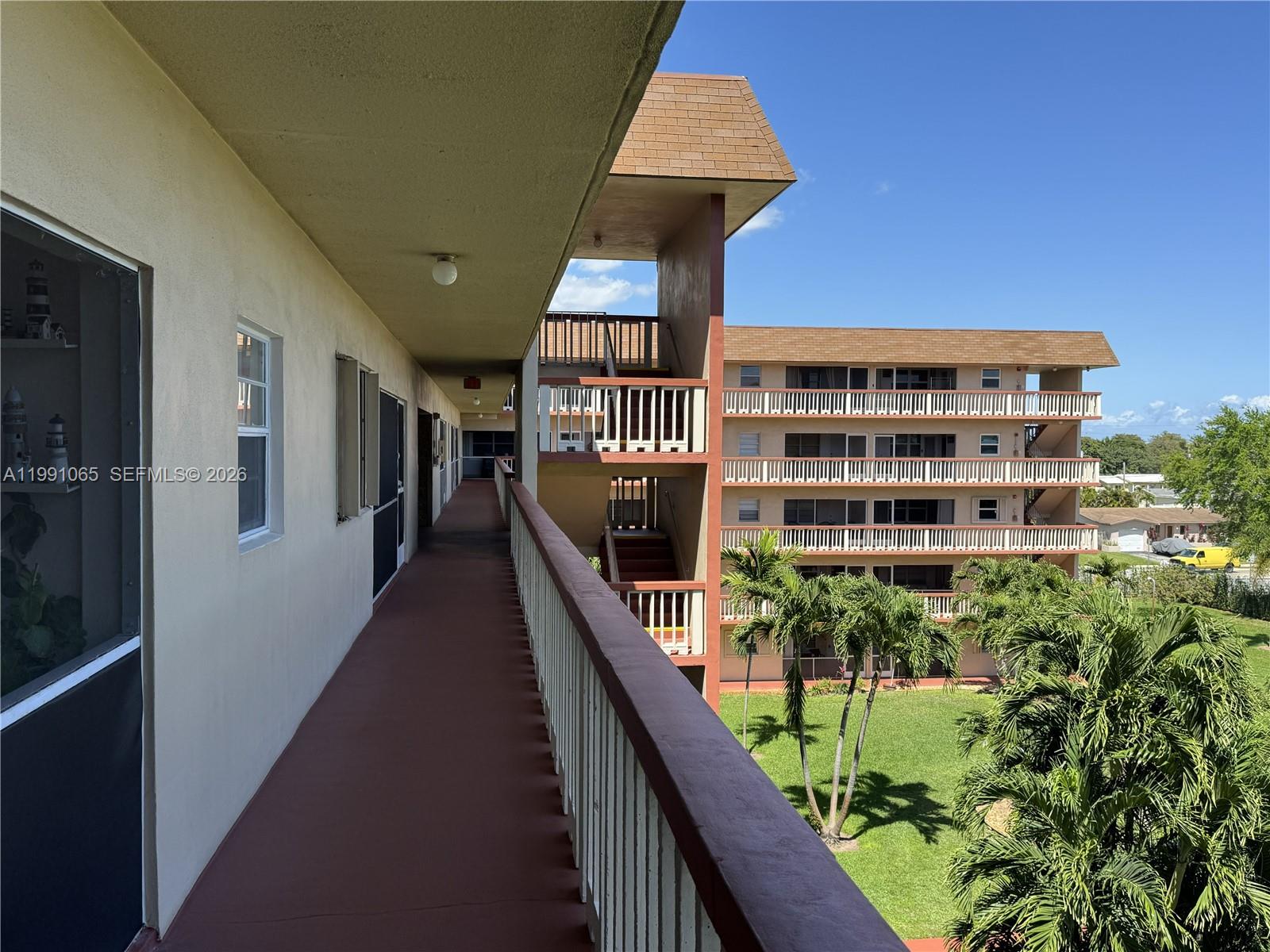 BEVERLY HILLS CONDO 12 - Residential